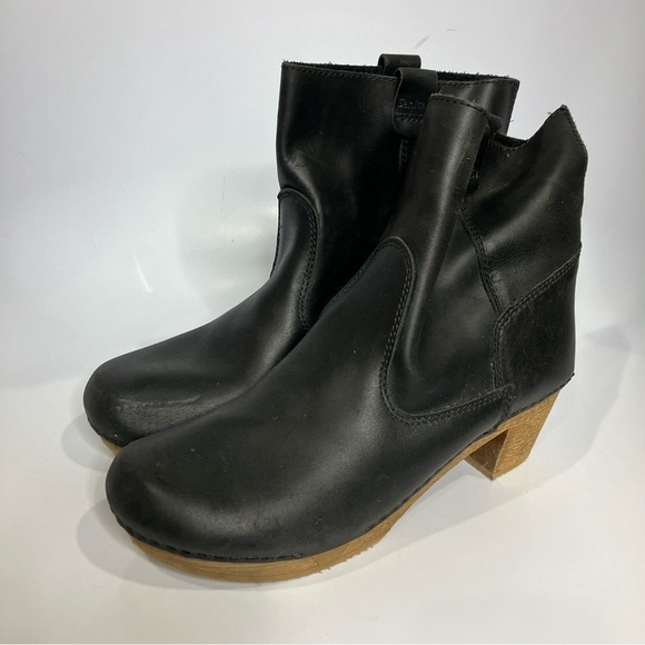 Sanita Juna wooden heel clog boots black leather size 10 pull on boots - Picture 4 of 8